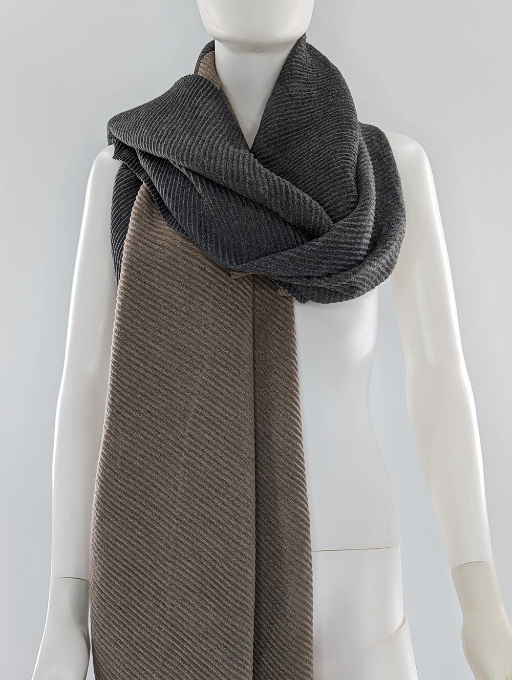 14th & Union Oversized Reversible Scarf